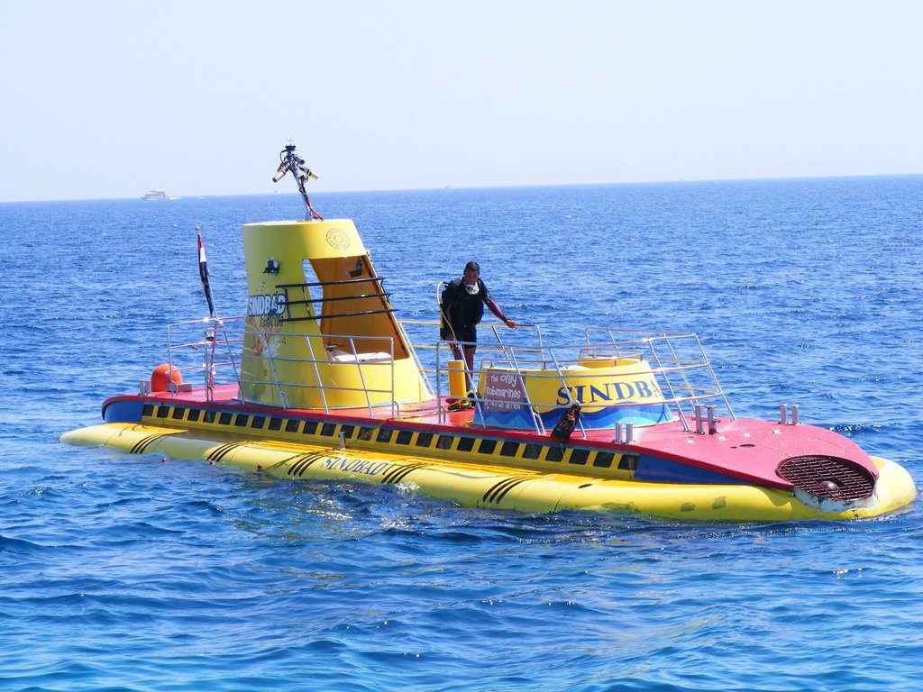 Sindbad Submarine day tour